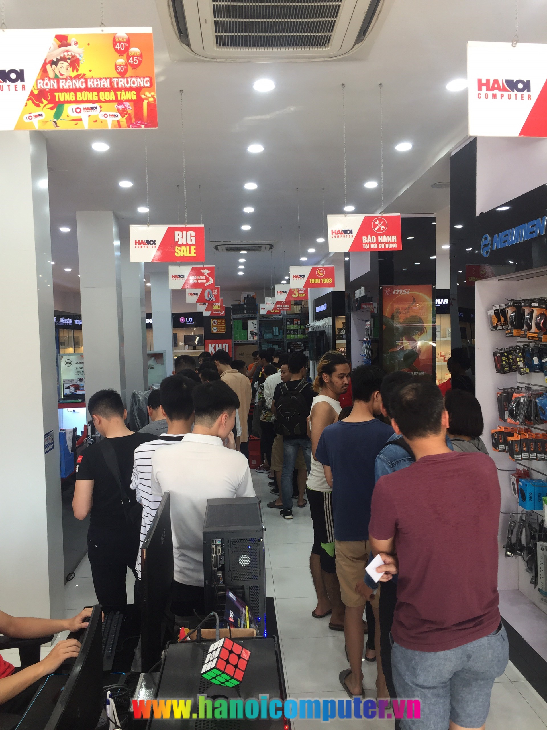 Giờ vàng giá sốc Hà Đông 2