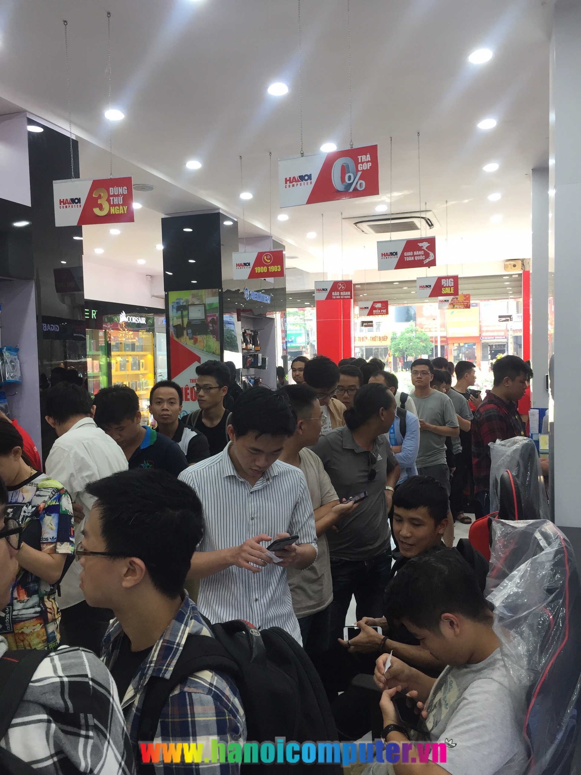 Giờ vàng giá sốc Hà Đông 1