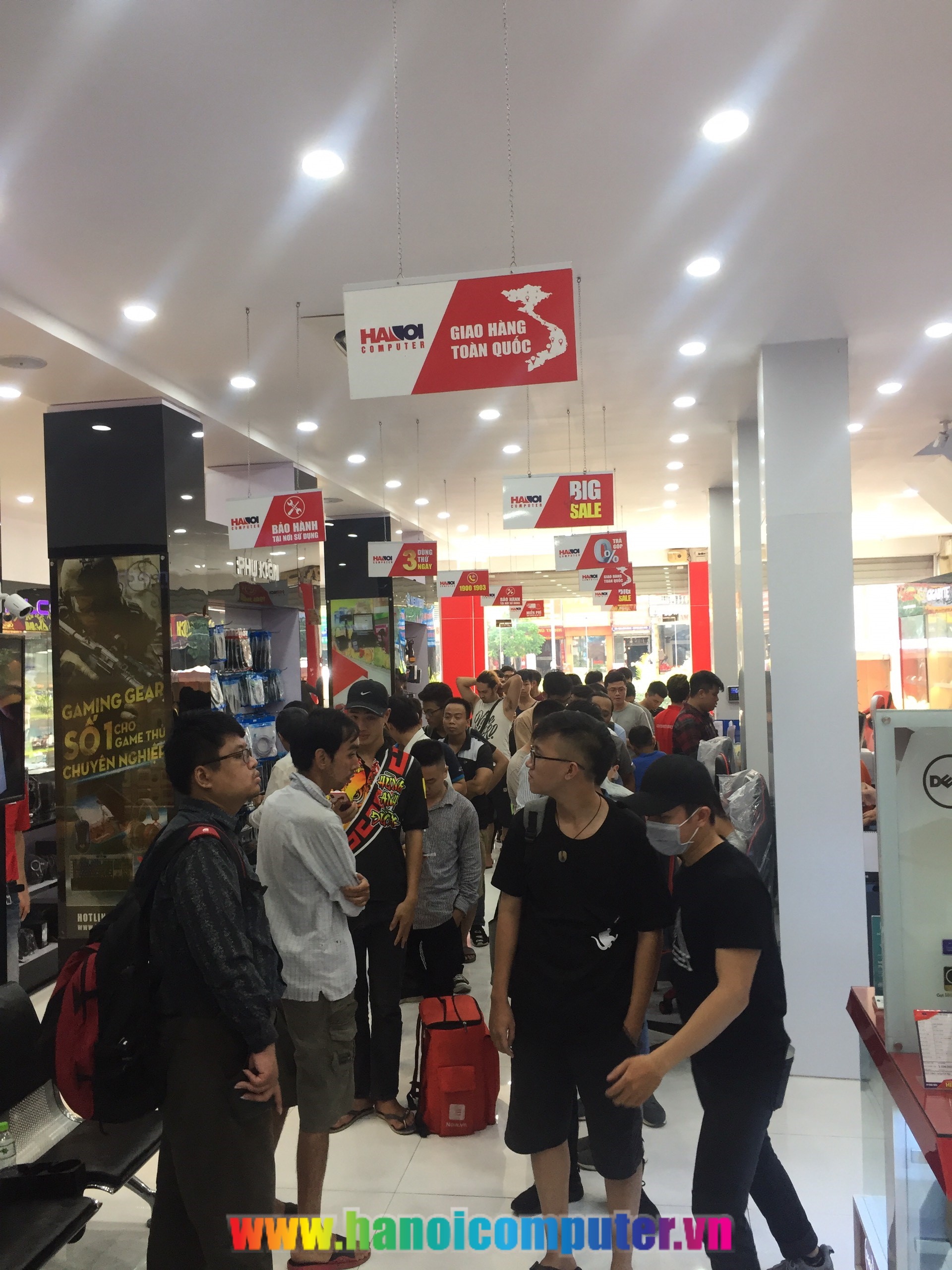 Giờ vàng giá sốc Hà Đông 9