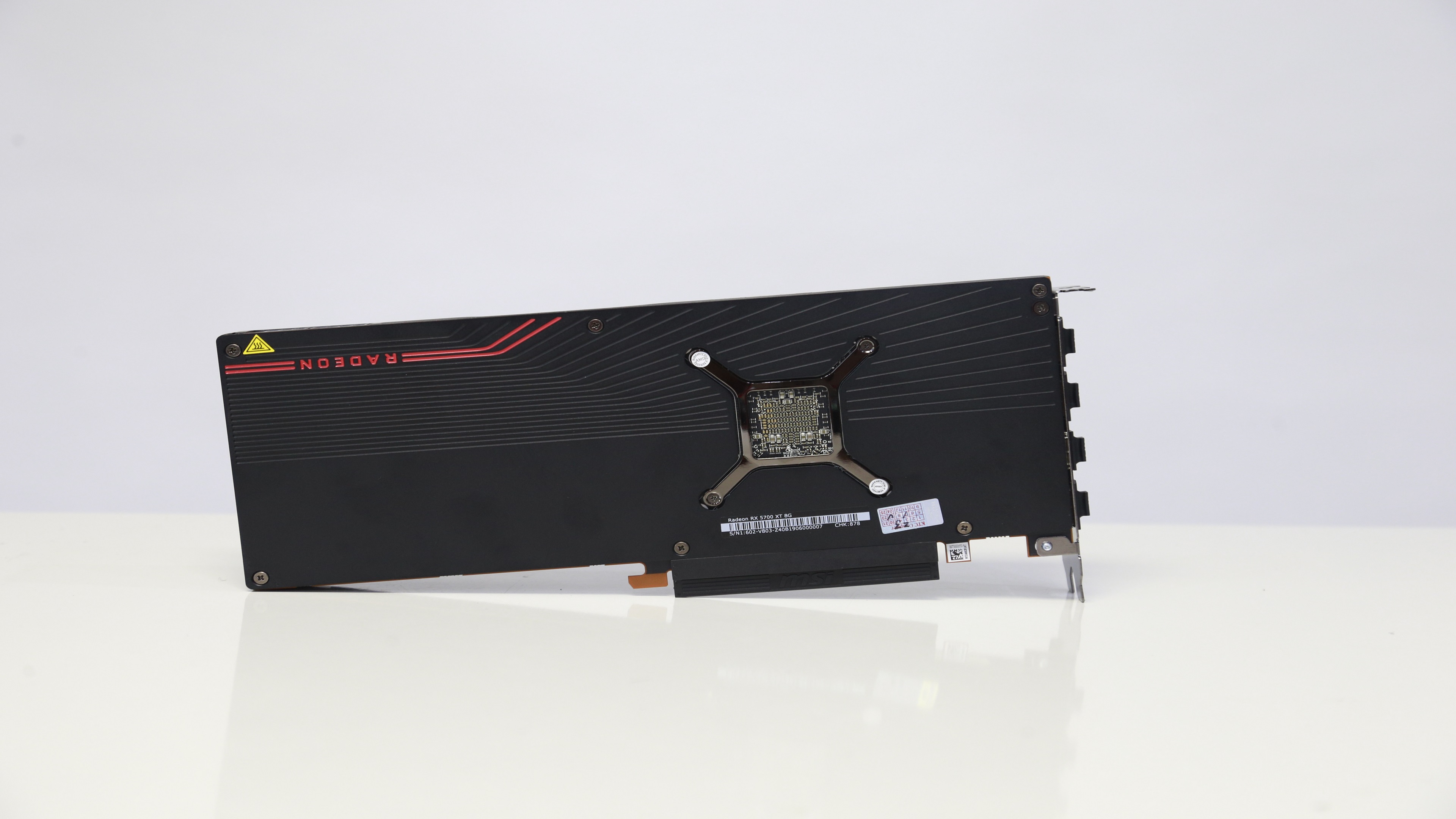 Radeon RX 5700 XT 9