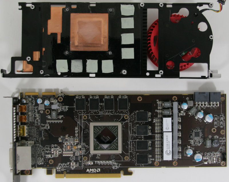 Card đồ họa HD 6970 được tháo rời
