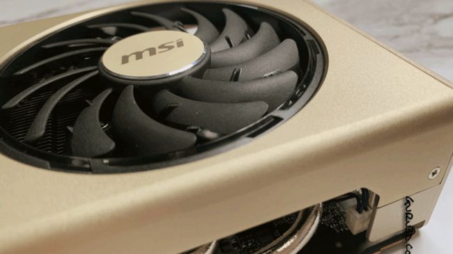 RX 5700 XT custom 4