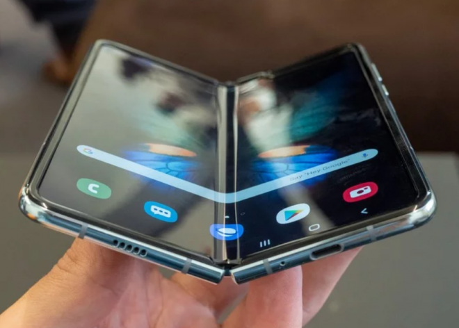 Samsung Galaxy Fold 1