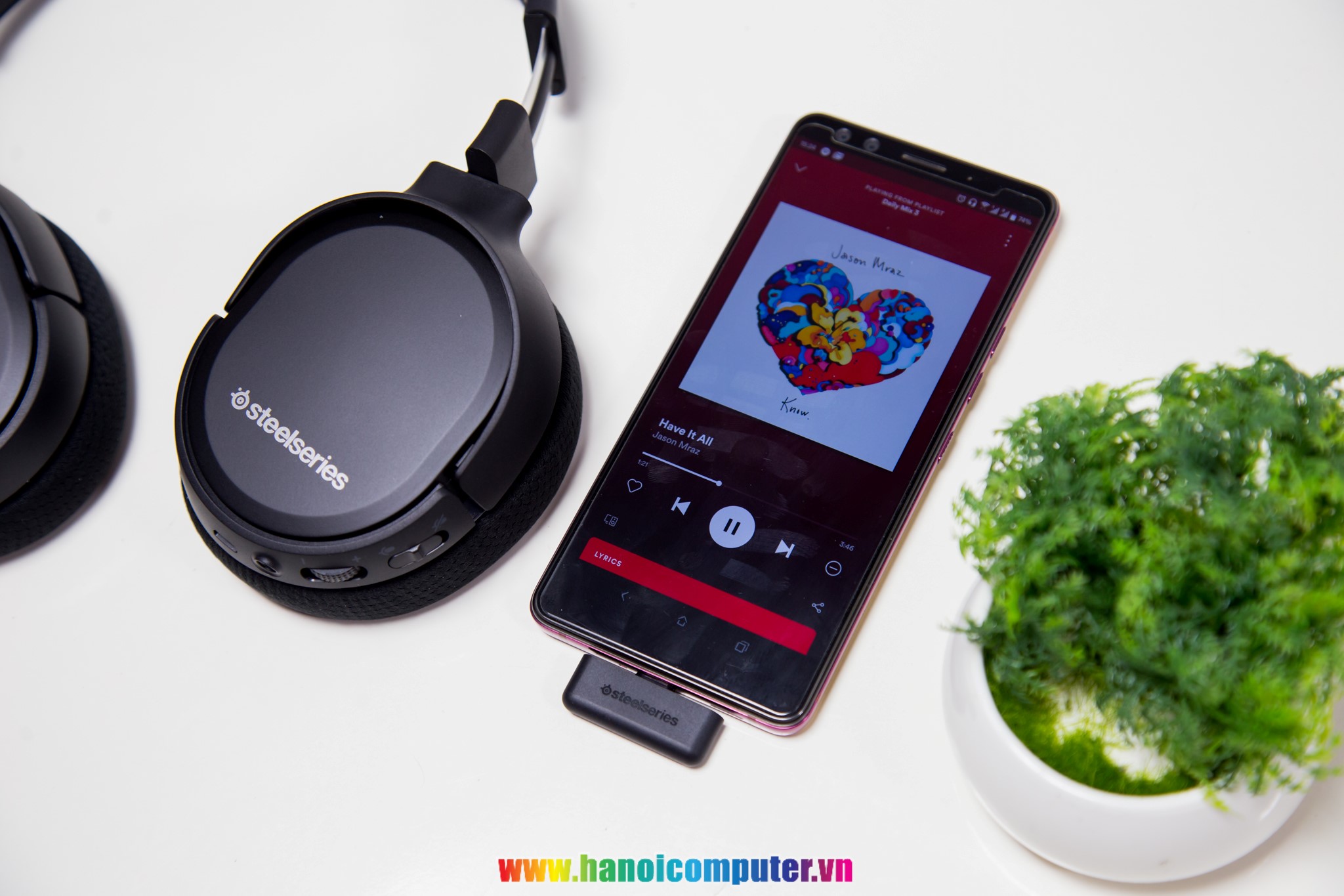 Steelseries Arctis 1 Wireless 11