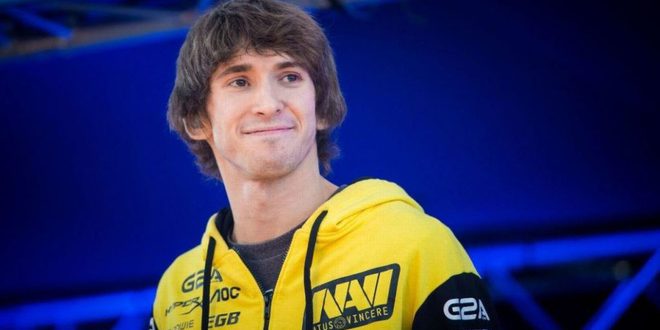 Dendi trong màu áo Navi
