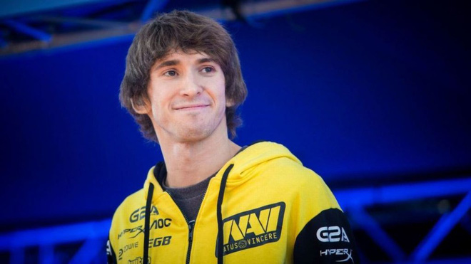 Dendi trong màu áo Navi