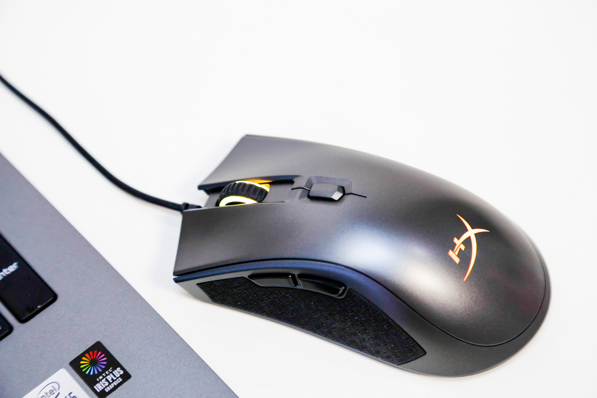 Phần nút bấm của chuột HyperX PulseFire Pro FPS