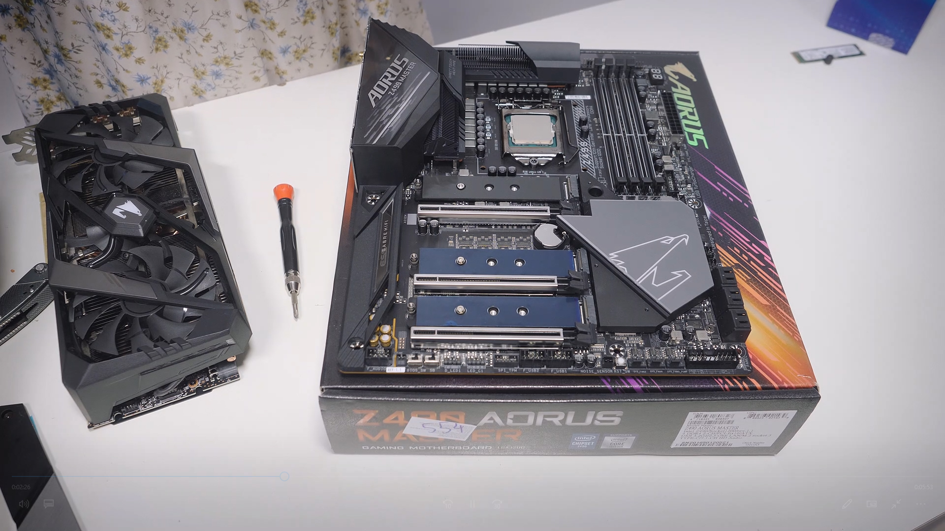 5.1 Ghz Trên MƯỜI Nhân! - Gigabyte Z390 Aorus Master ft. Core i9 10900K