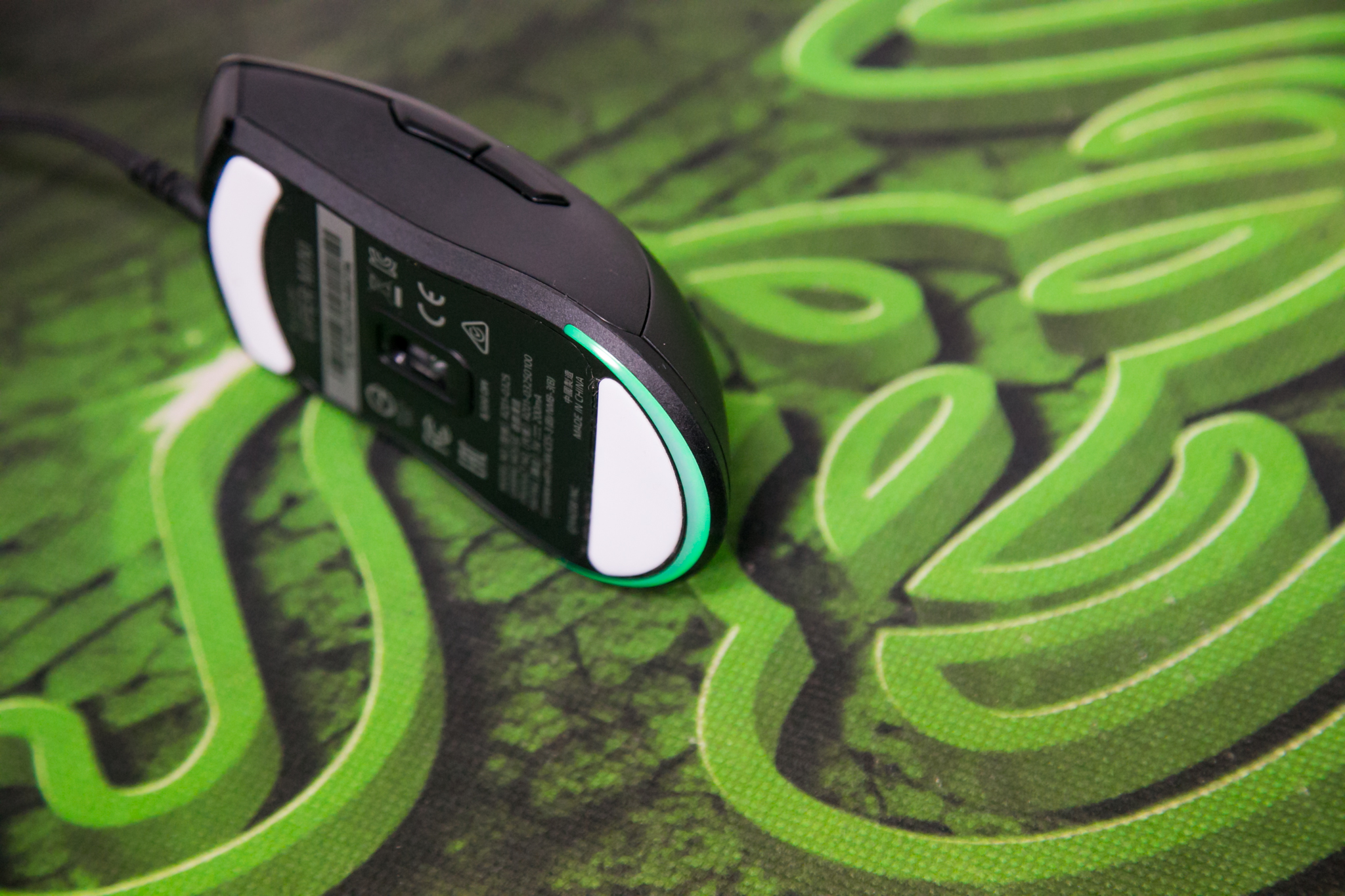 Razer Viper Mini trang bị thêm dải led