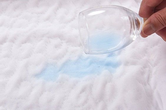 Memory foam rất thấm nước