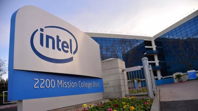 Intel đang chật vật và Apple cảm nhận được điều đó