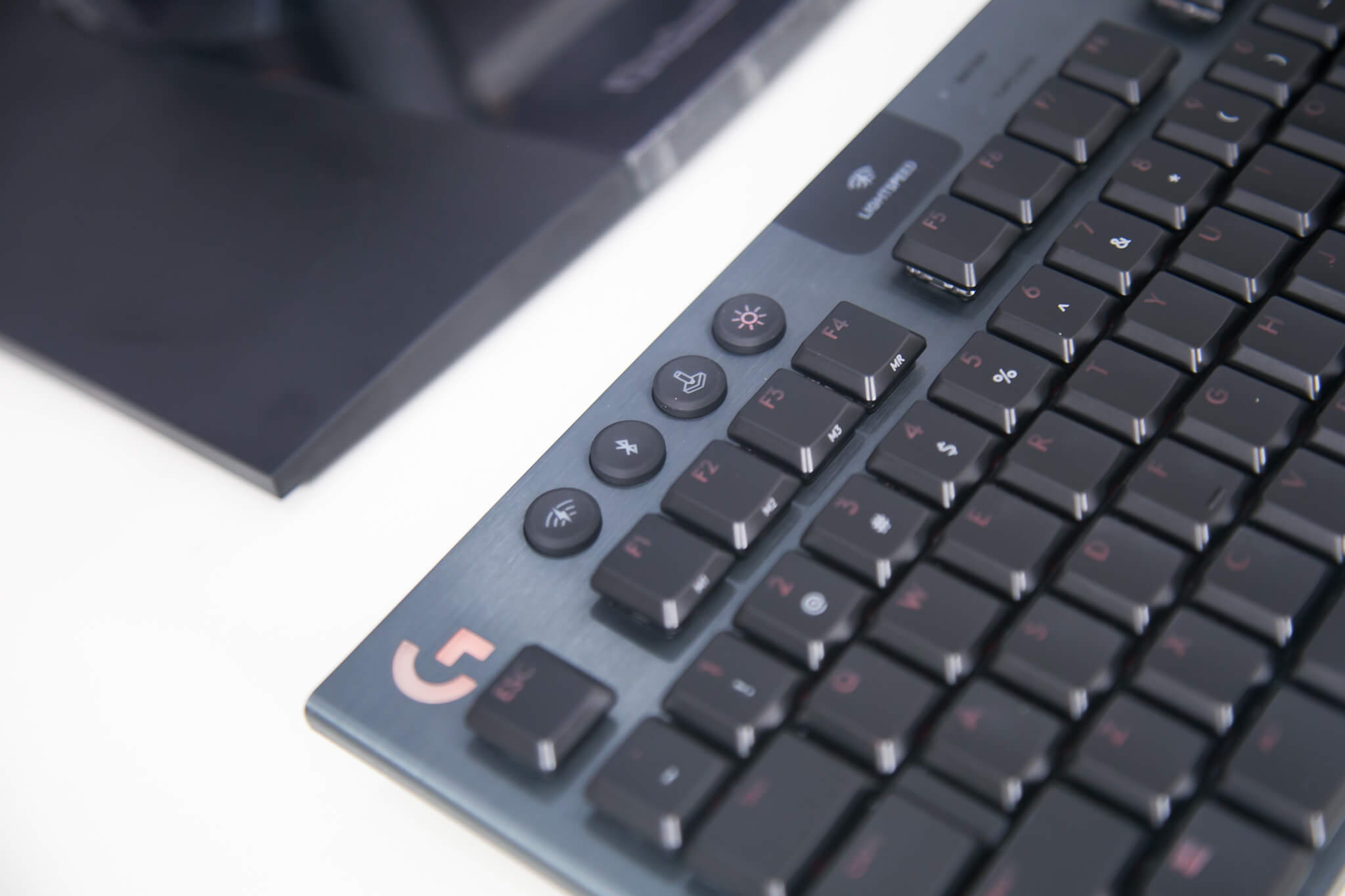 Cụm phím chức năng của Logitech G913 TKL