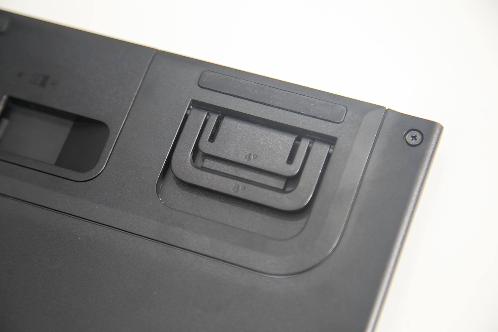 Chân chống của Logitech G913 TKL