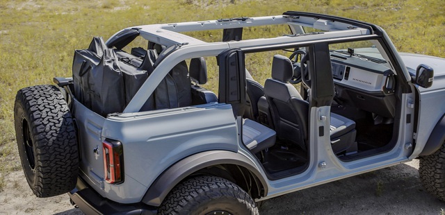 Ford Bronco 2