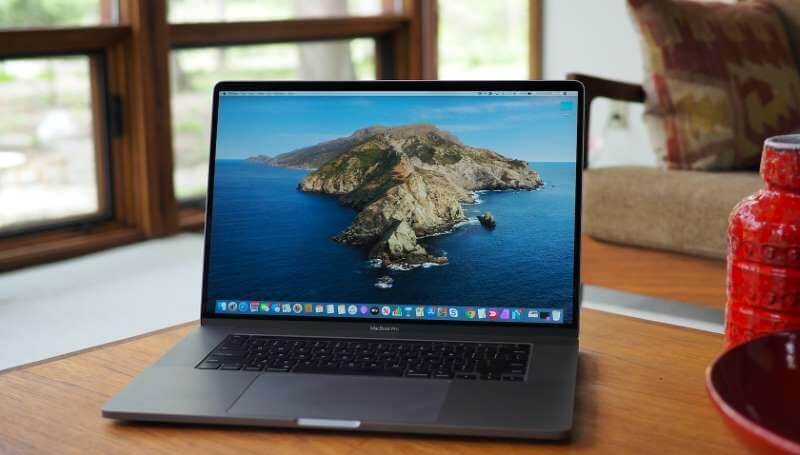 Là cổng kết nối chính trên Macbook , Thunderbolt 4 sẽ xuất hiện trên dòng máy tính này đầu tiên.
