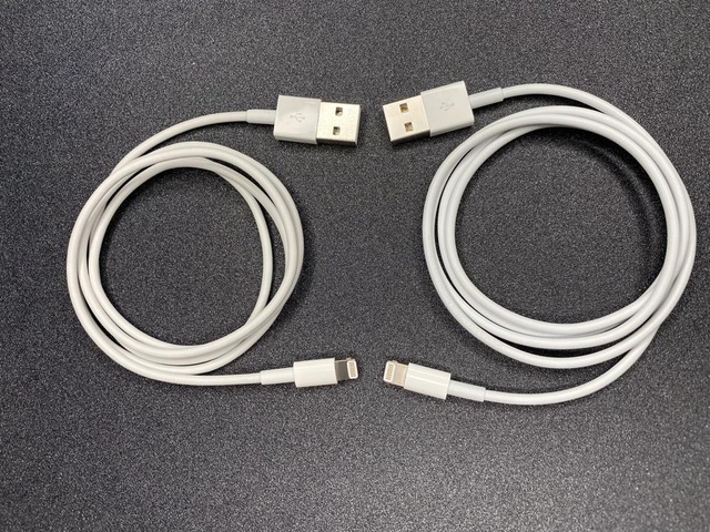 Cáp Lightning hàng fake 2