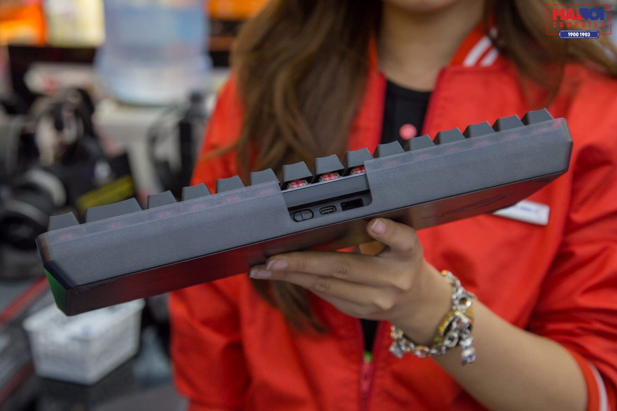 Cổng kết nối và các chức năng của bàn phím Asus ROG Falchion