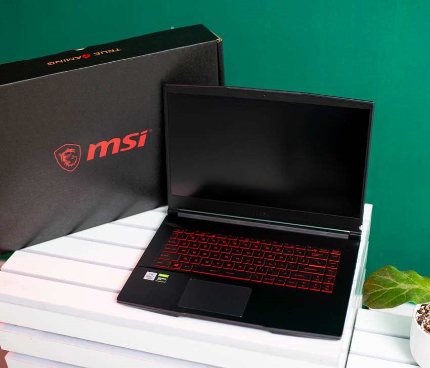 Tản khí trên còn nặng hơn cả chiếc laptop gaming GF63 10SCSR của MSI.