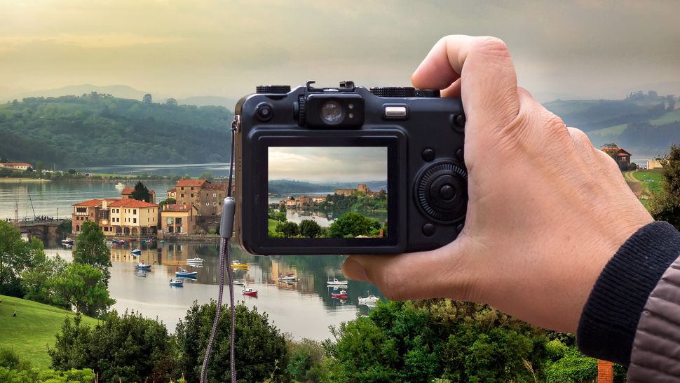 Không còn camera và máy quay riêng biệt