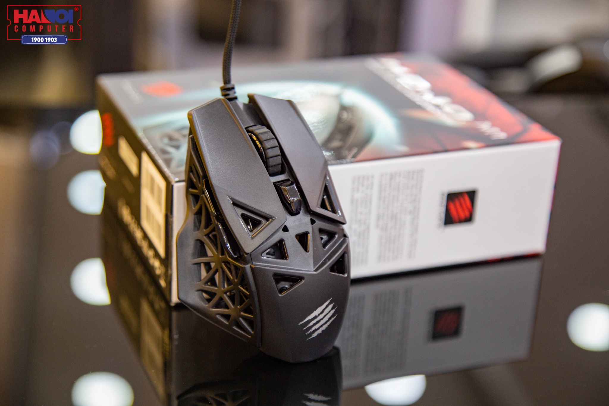 Thiết kế lỗ mới của Mad Catz M.O.J.O M1