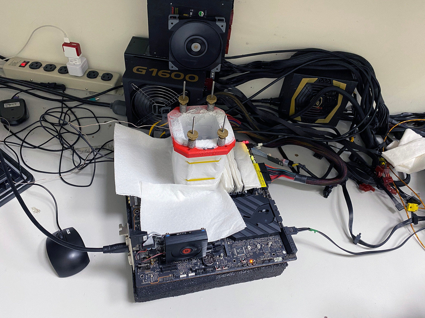 apu-ryzen-3-5300g-cua-amd-dat-muc-xung-5-5ghz-pha-vo-ky-luc-the-gioi-cua-vi-xu-ly-4-nhan