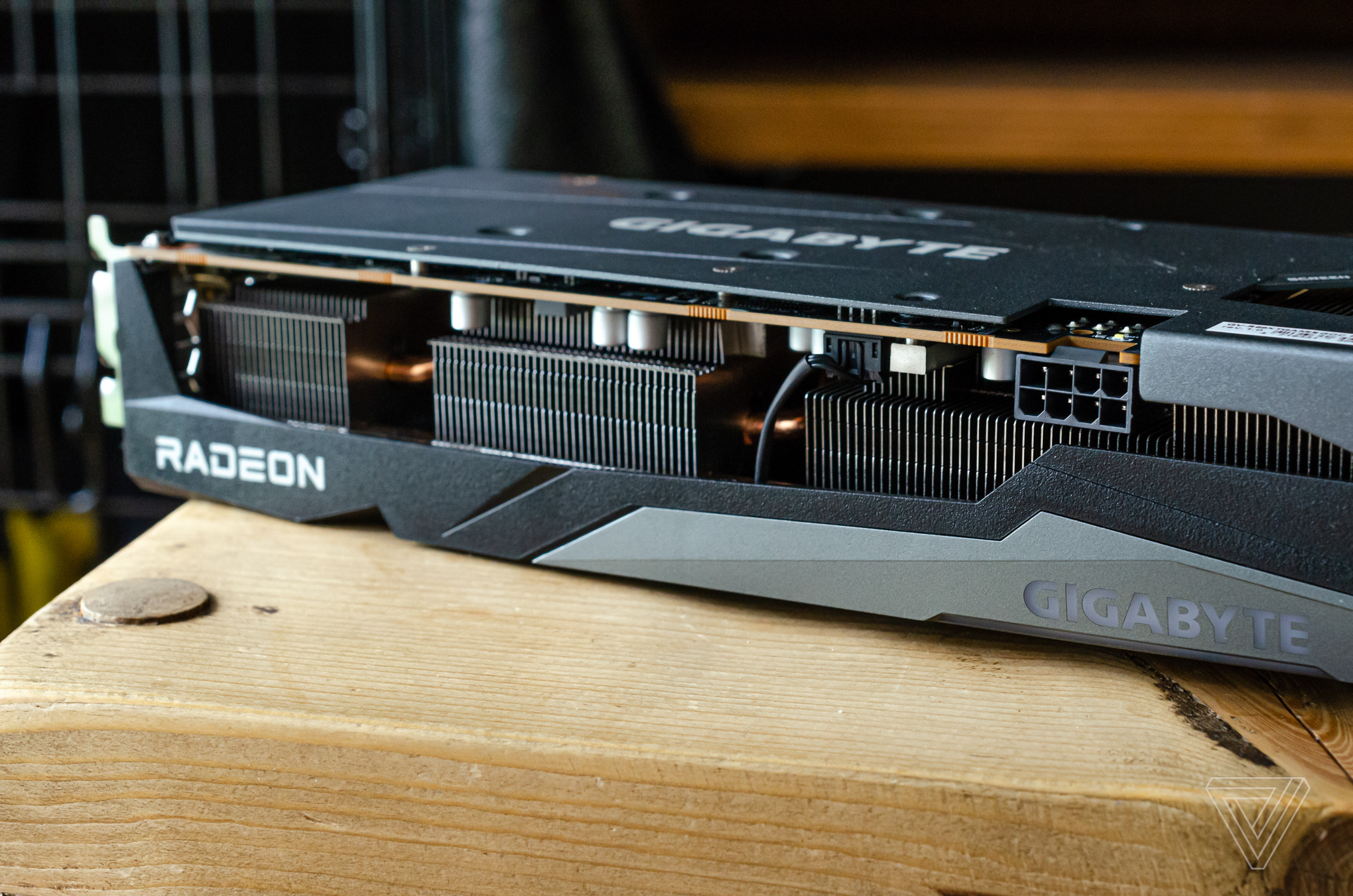 card-do-hoa-radeon-rx-6600-xt-hoan-hao-cho-full-hd-gaming