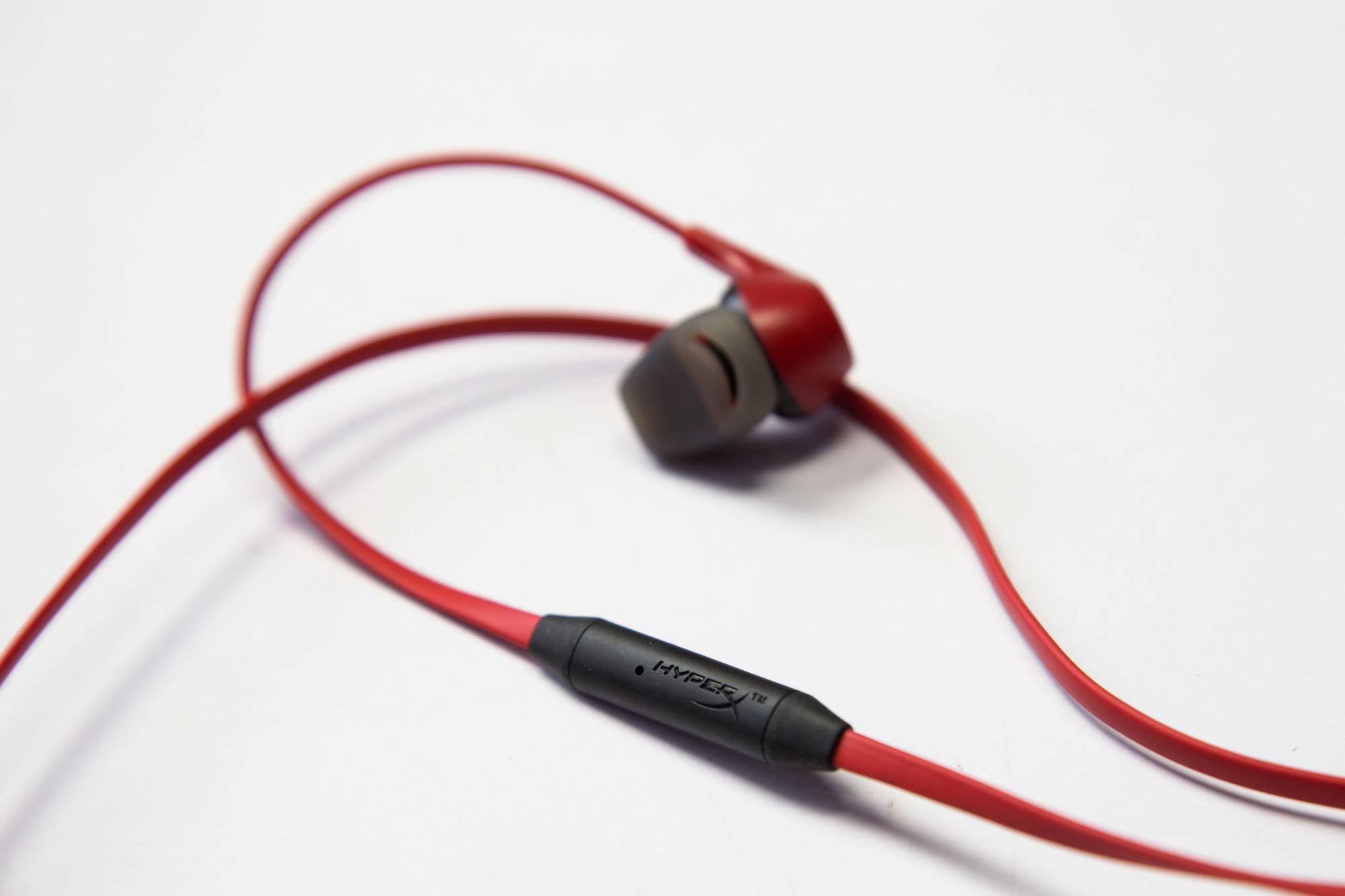 Micro tai nghe kingston hyperx cloud earbuds