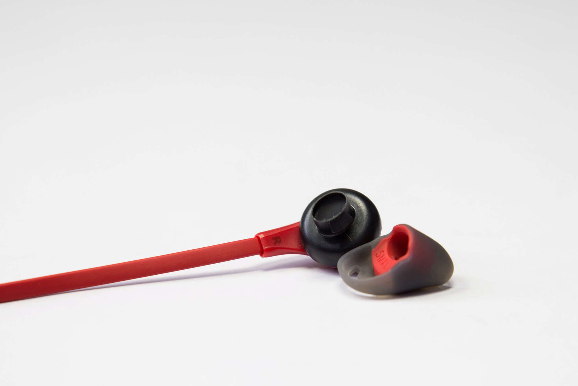 Thiết kế tai nghe kingston hyperx cloud earbuds 2