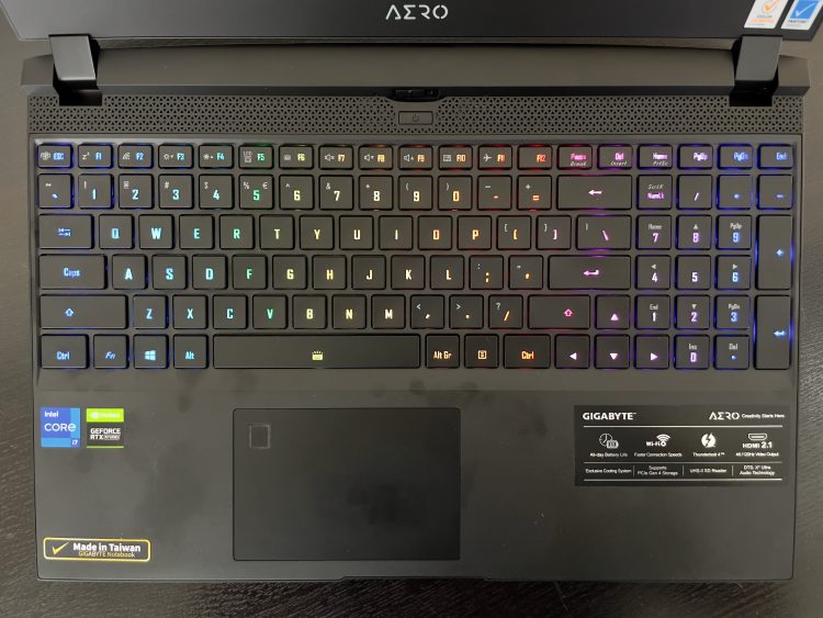 Gigabyte AERO 15 OLED