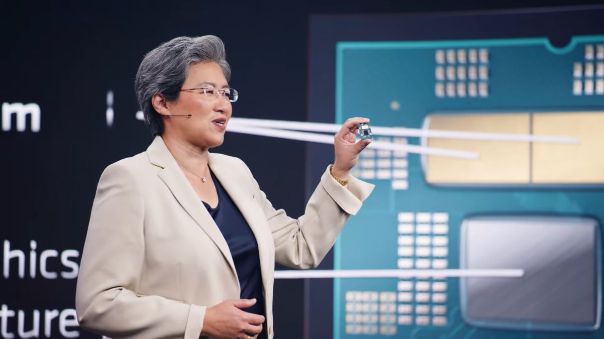 CEO Lisa Su trên tay một con chip Zen 4, ảnh: gamesradar