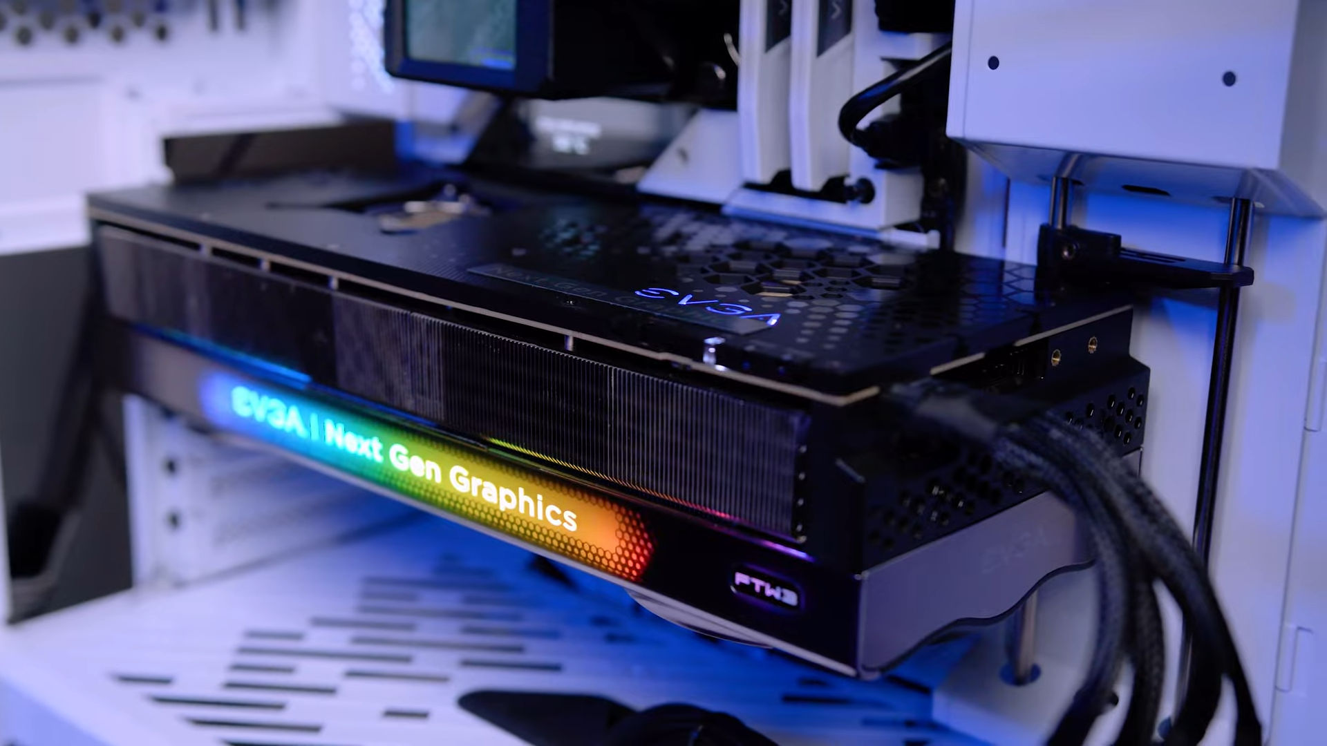 Lộ diện Card đồ họa EVGA RTX 4090 FTW3